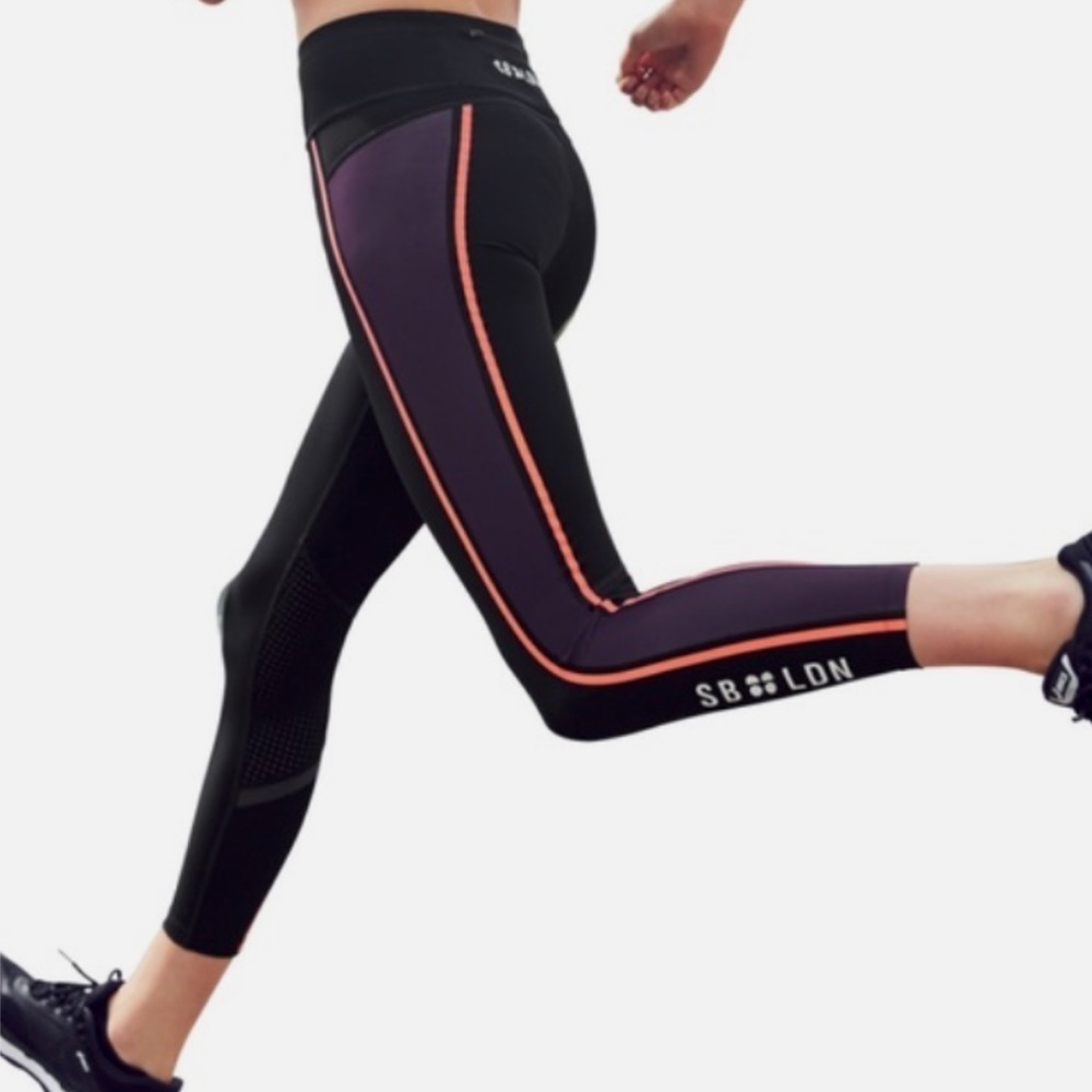 SWEATY BETTY London The Zero Gravity Purple & Black 7/8 Leggings XS